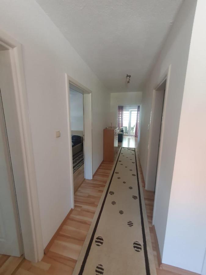Apartman Jaca Apartment Ливно Екстериор снимка